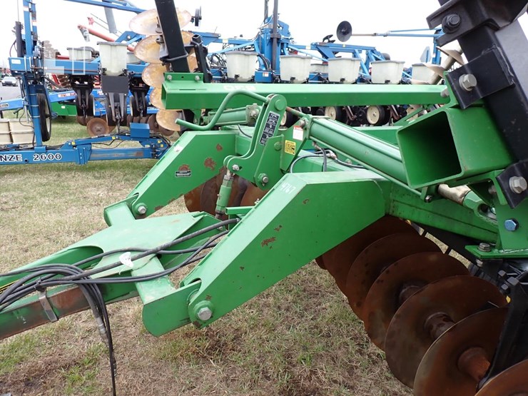 john-deere-630-image-14