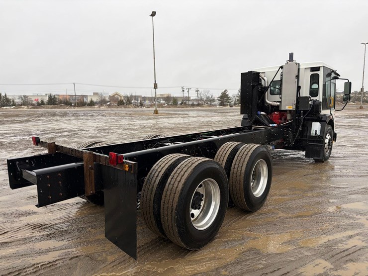 2024-dennis-eagle-proview-image-4