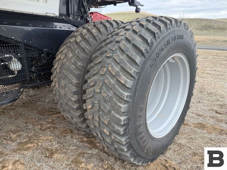 2020-case-ih-8250-image-93