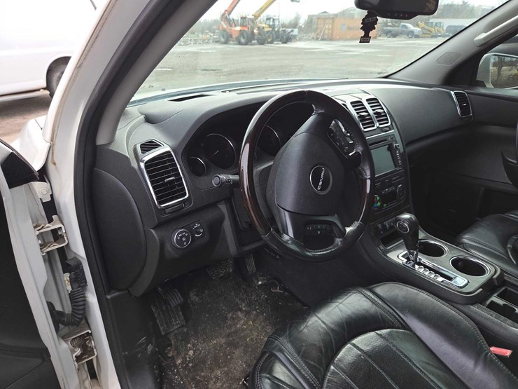 2012-gmc-acadia-denali-image-7