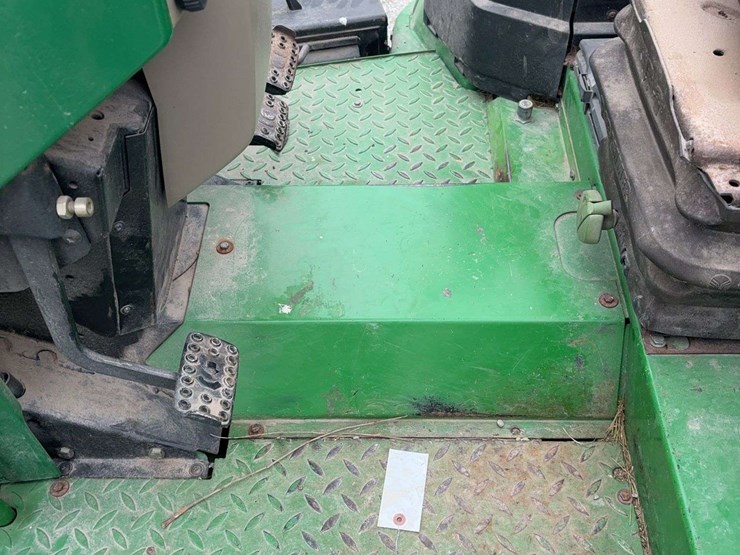 2004-john-deere-6420-image-21