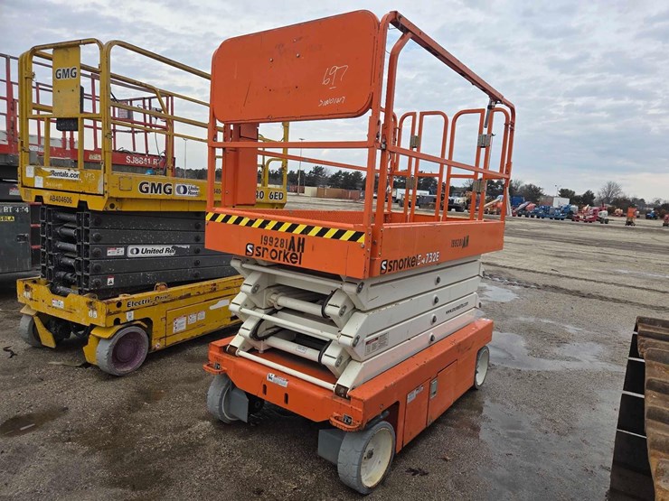 2017-snorkel-s4732e-image-1