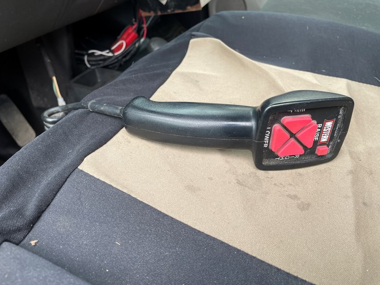 2012-chevrolet-2500hd-image-32