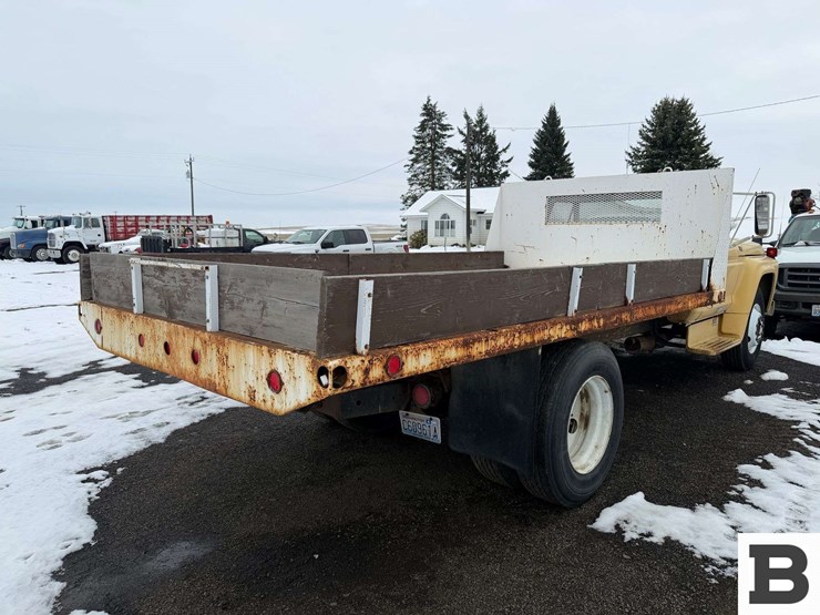 1974-ford-f700-image-5