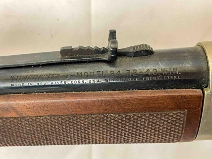 john-wayne-commemorative-winchester-rifle-image-18