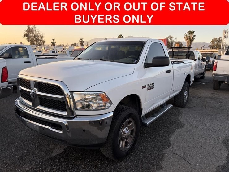 2016-dodge-2500-image-1