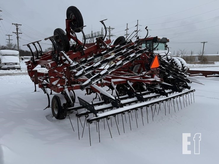 case-ih-4300-image-6