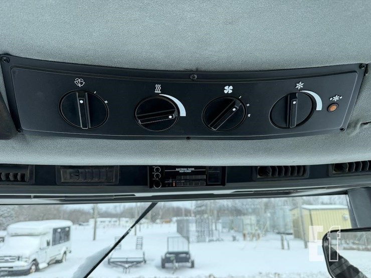 1988-case-ih-7140-image-14