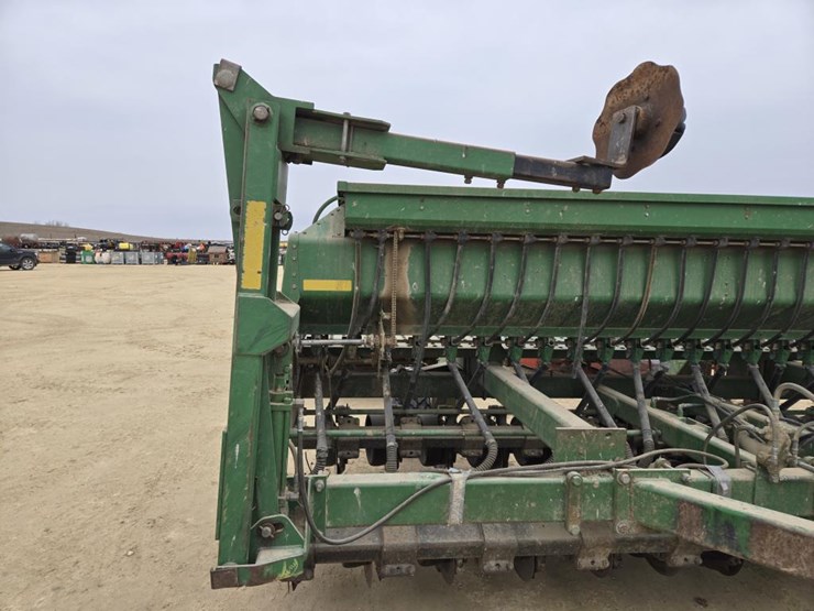 john-deere-1590-image-14