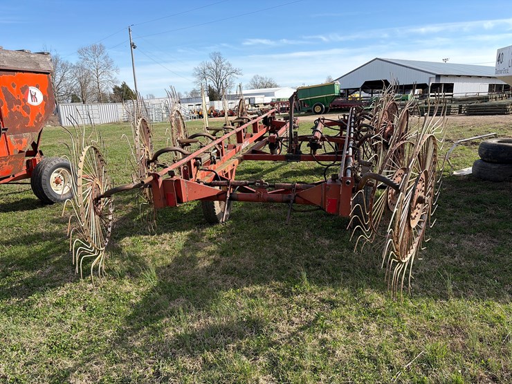 hesston-3982-image-4