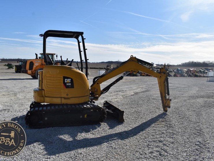 2015-caterpillar-303e-cr-image-12