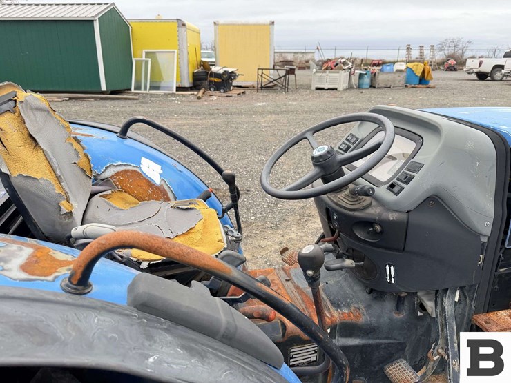 2002-new-holland-tn75v-image-36