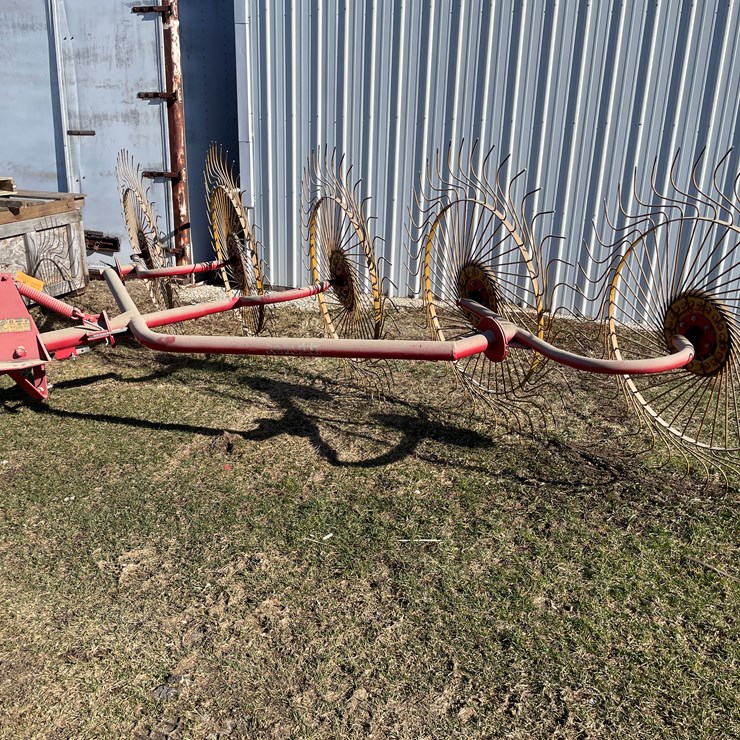 #3109 • Tonutti Hay Rake