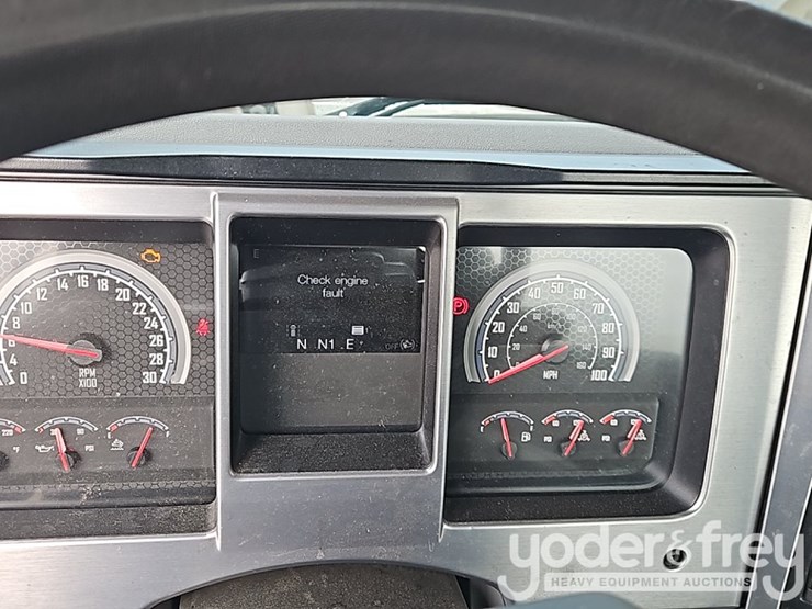 2020-mack-mack-anthem-t64-6x4-truck-tractor,-day-cab,-mp-7-425hp-diesel-engine,-automatic-m-drive-transmission-image-46