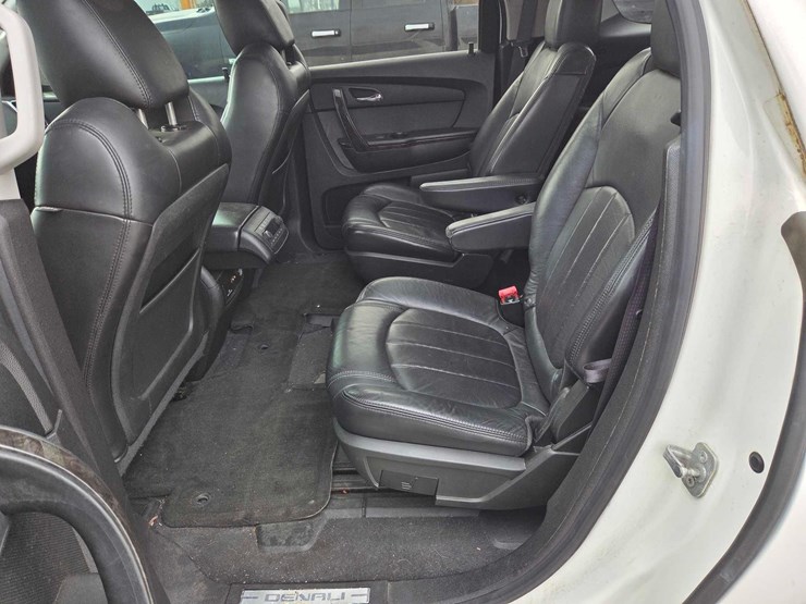 2012-gmc-acadia-denali-image-5