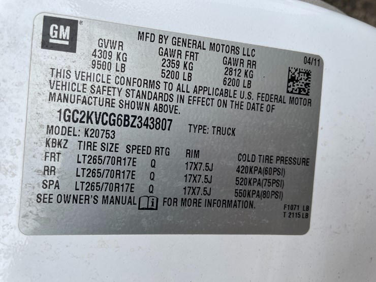 2012-chevrolet-2500hd-image-8