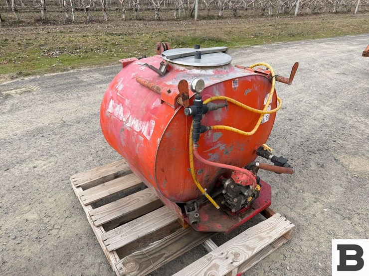 rears-mfg.-pak-tank-sprayer-image-2