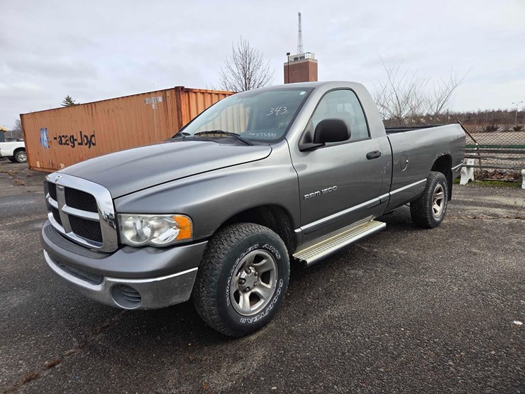 2005-dodge-ram-1500-image-1