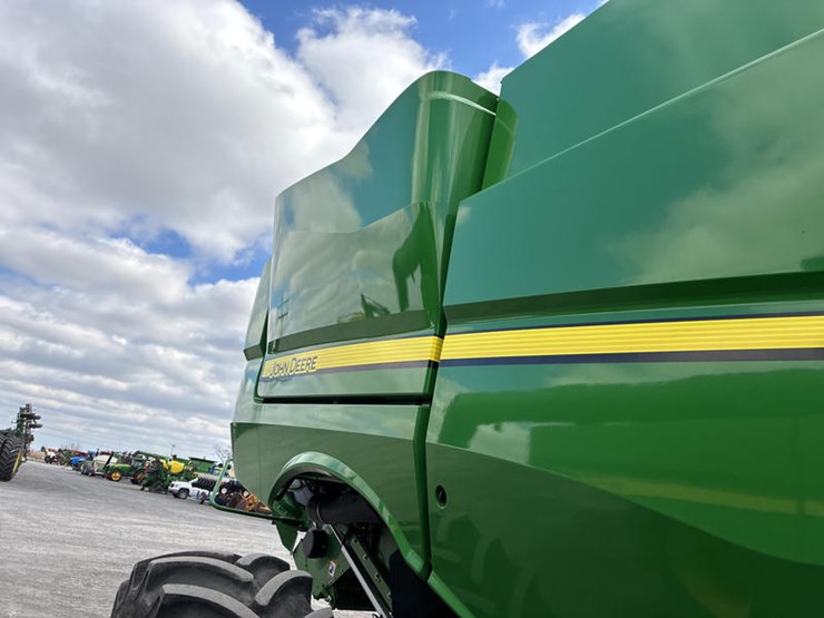 2023-john-deere-s780-image-13