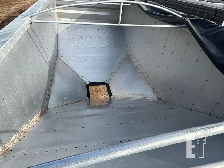 2005-wilson-grain-trailer-image-7