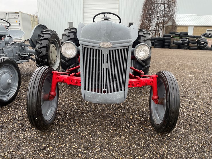 2018-ford-8n-image-2