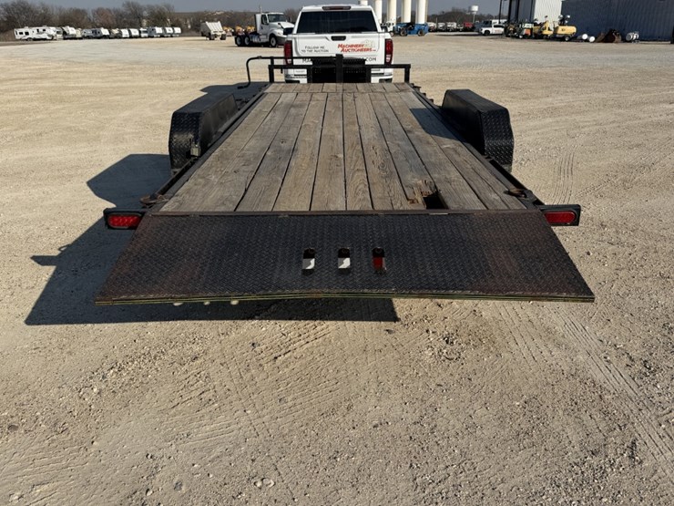 2021-toro-trailer-image-5