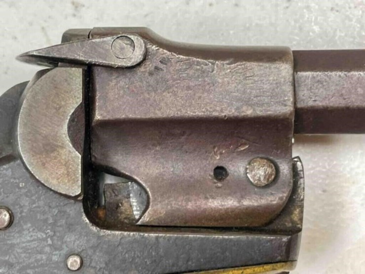 remington's-revolver-image-16