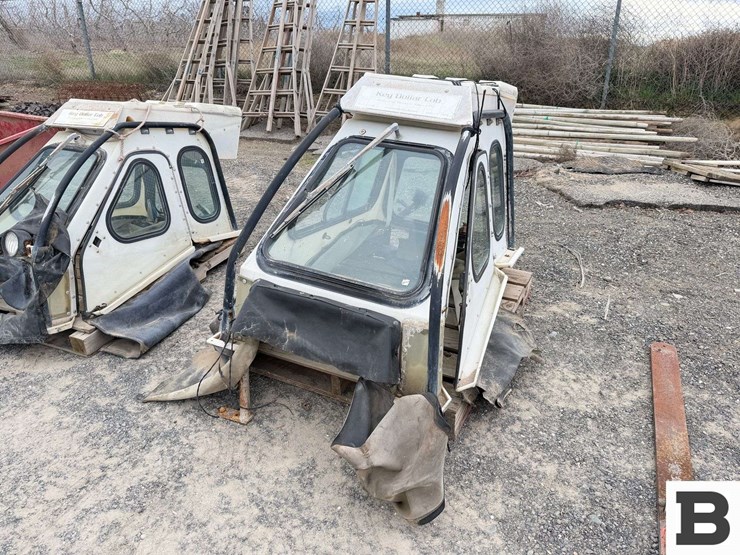 key-dollar-cab-orchard-tractor-cab-image-1