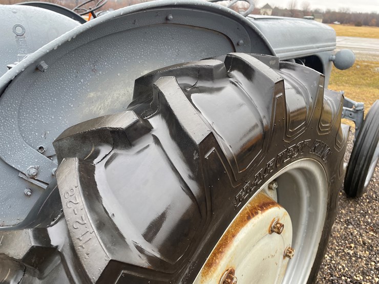 2019-ford-9n-image-18