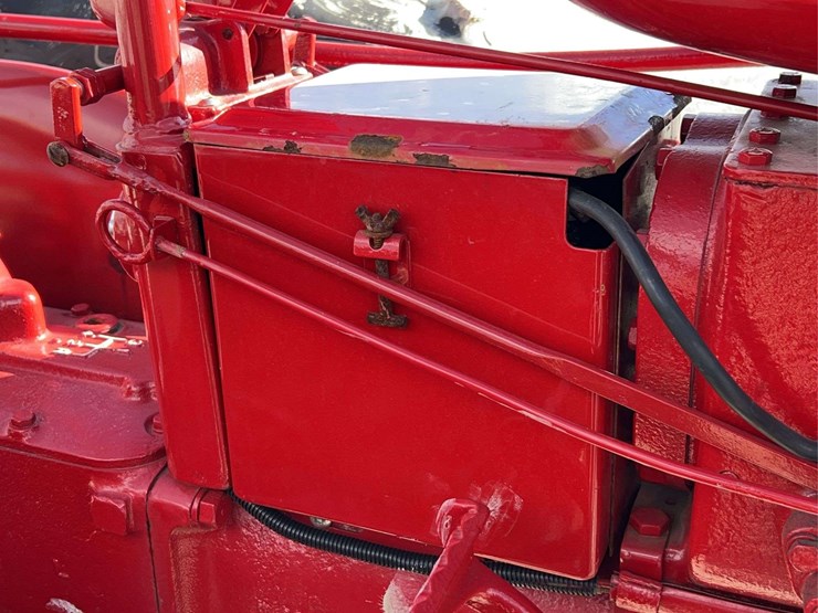 farmall-130-image-33