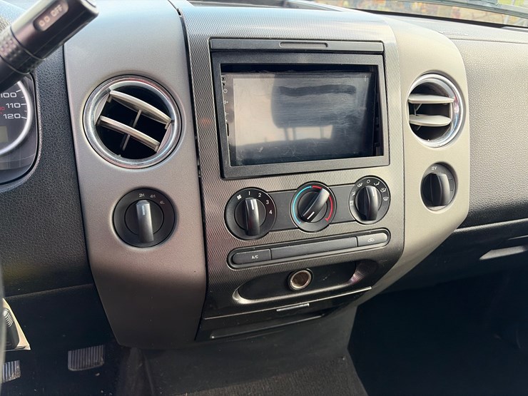 2005-ford-f150-image-8