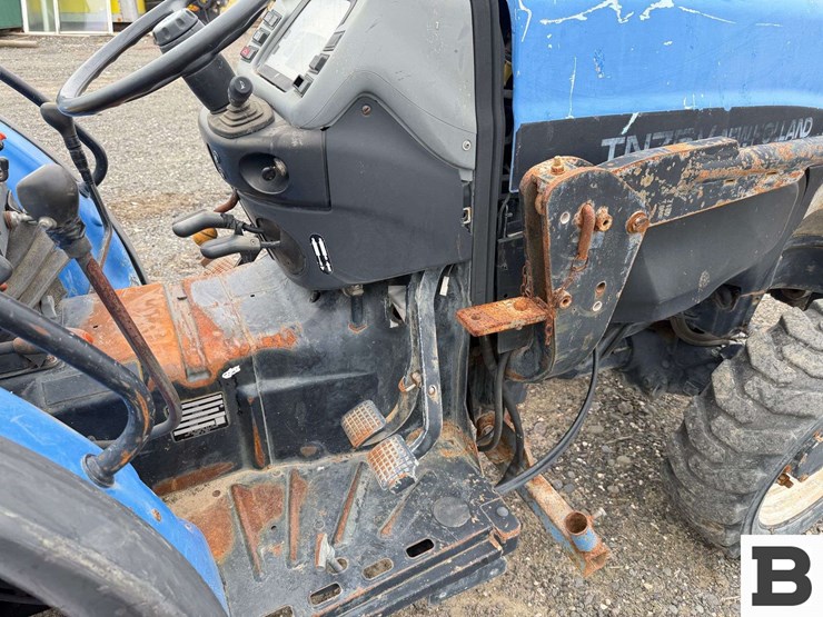 2002-new-holland-tn75v-image-37