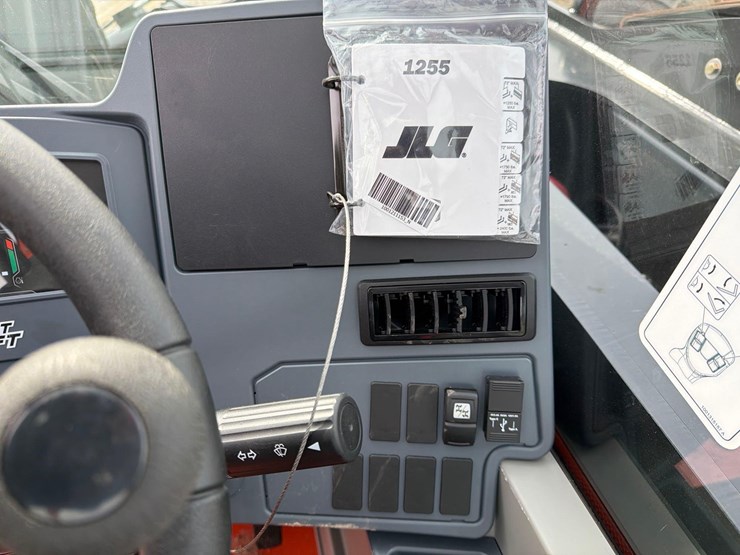 jlg-1255-image-18
