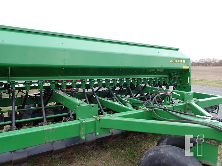 john-deere-1560-image-4