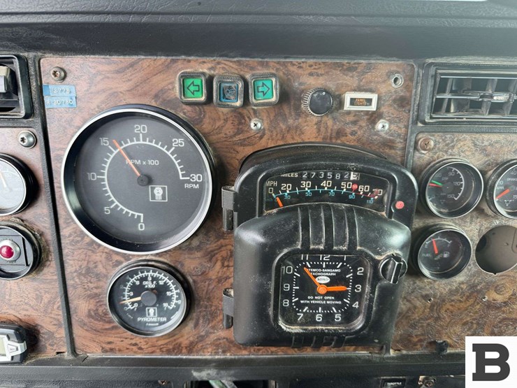 1987-kenworth-t600-image-58