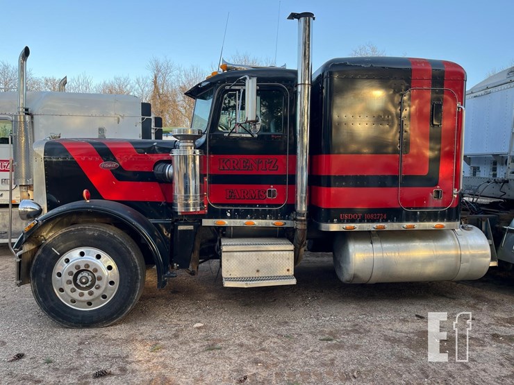 1985-peterbilt-359-image-4