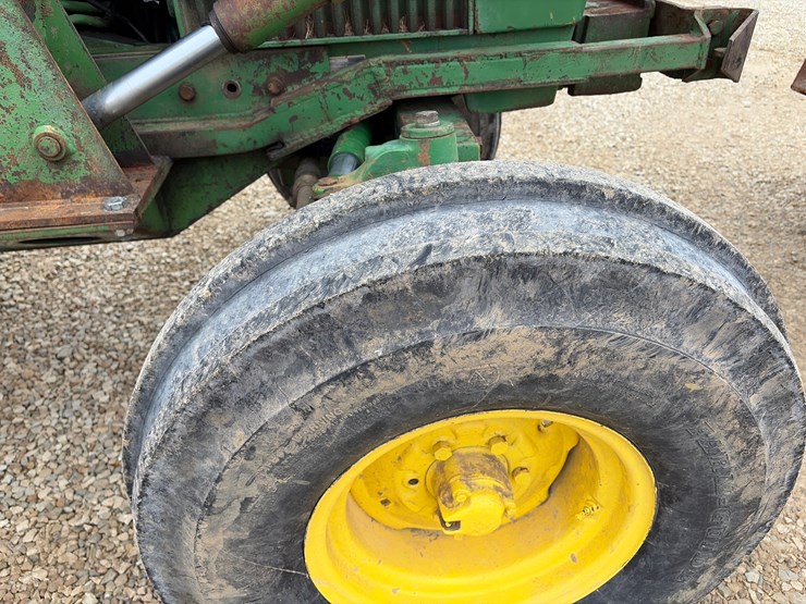 1983-john-deere-2750-image-10