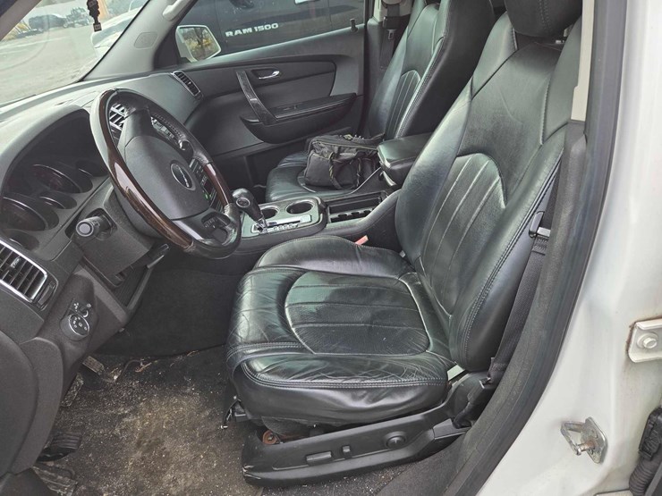 2012-gmc-acadia-denali-image-6