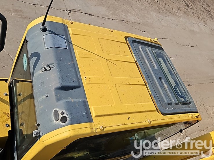 2016-komatsu-pc360-lc-11-image-26