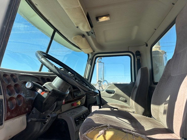 2005-mack-chn613-image-5