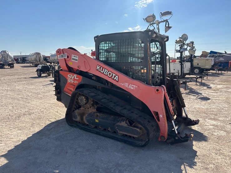 kubota-svl95-2s-image-4