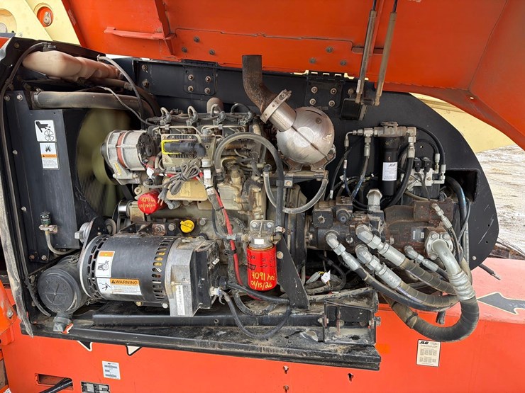 jlg-800s-image-15