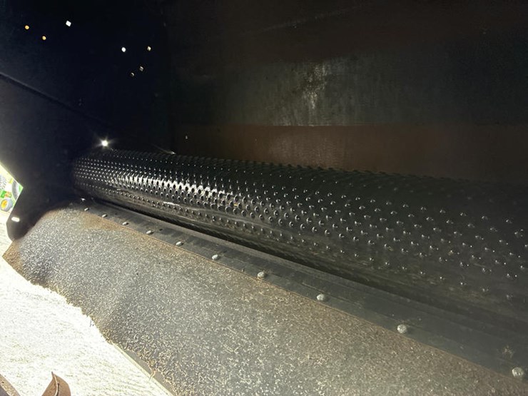 2009-new-holland-cr9060-image-63