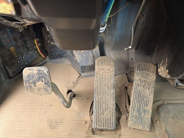 2005-peterbilt-378-image-15