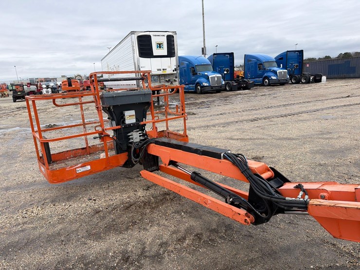 jlg-660sj-image-10