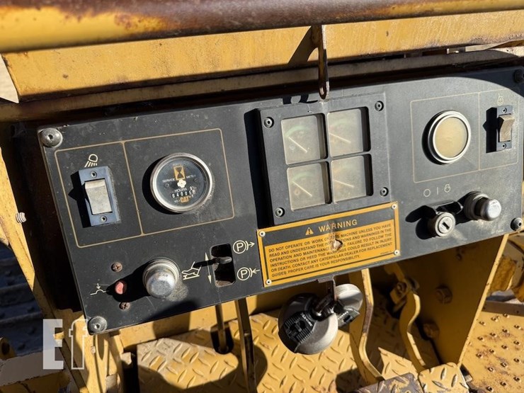 1993-caterpillar-d5c-image-14