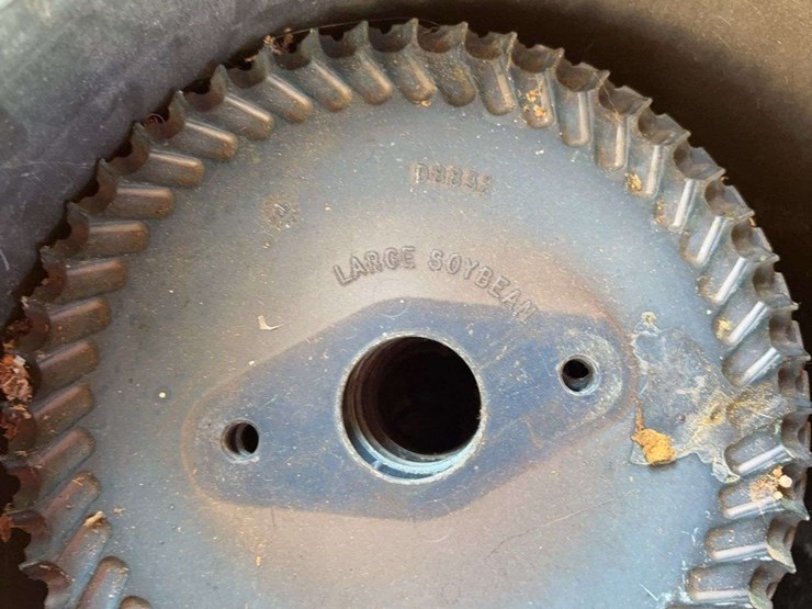 2009-kinze-3600-image-24