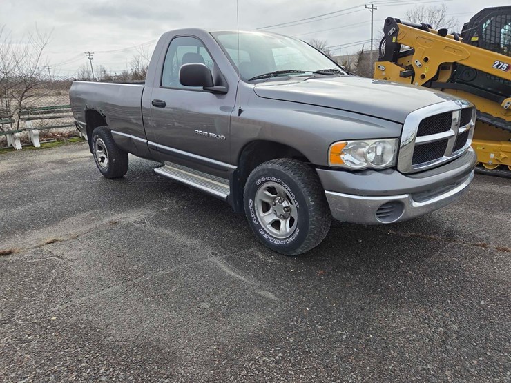 2005-dodge-ram-1500-image-2