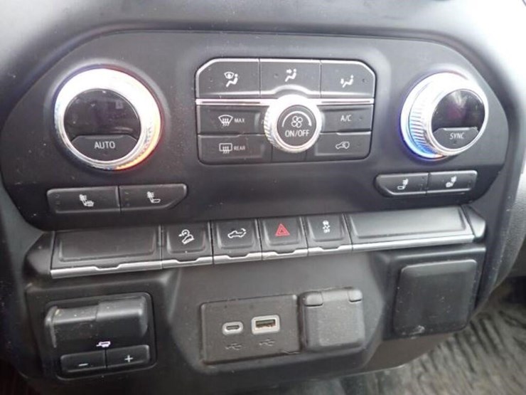 2022-gmc-2500hd-image-9