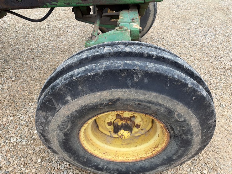 john-deere-4040-image-11